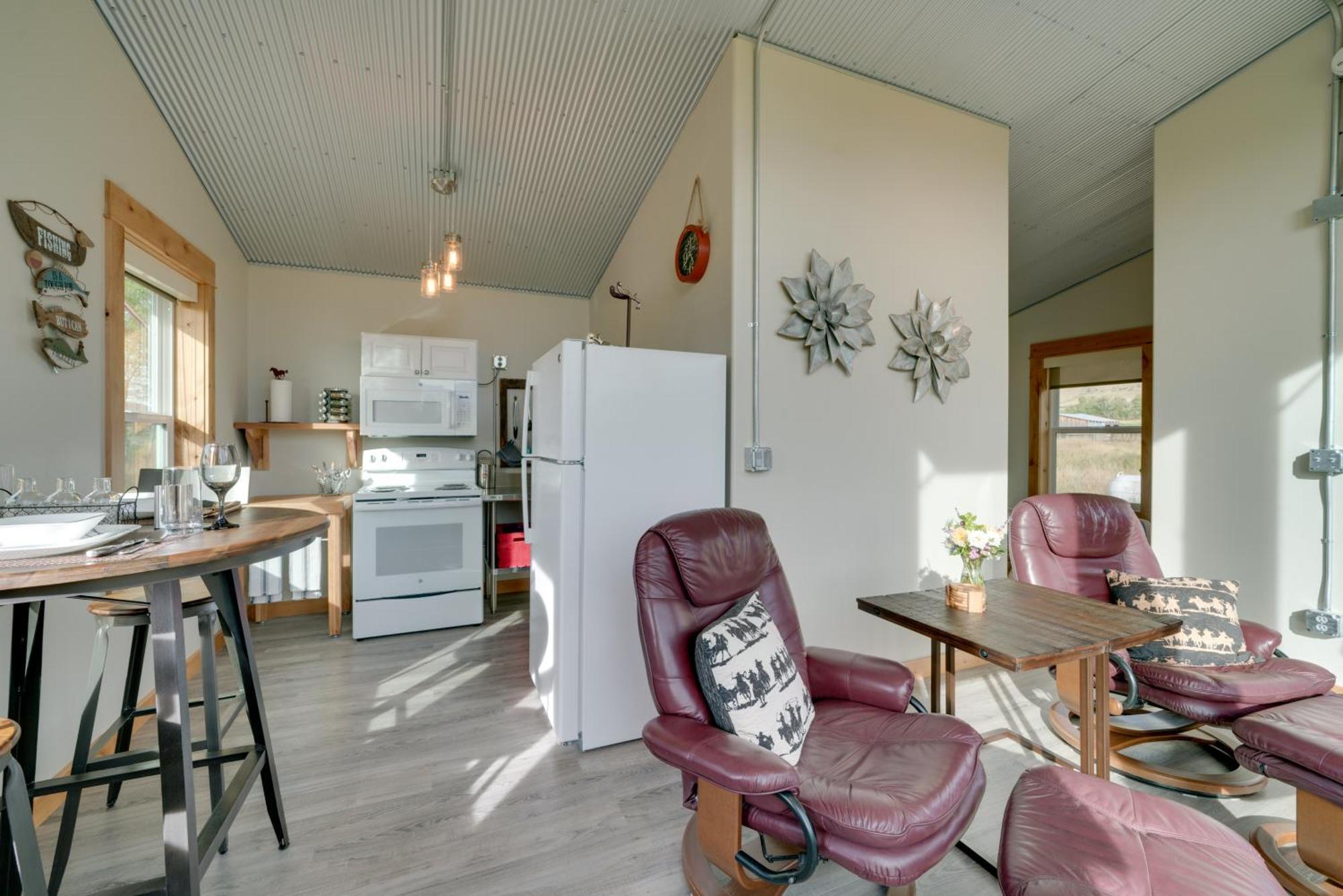 Beautiful Ranch Cottage - 45 Mi To Yellowstone Np! Ливингстън Екстериор снимка